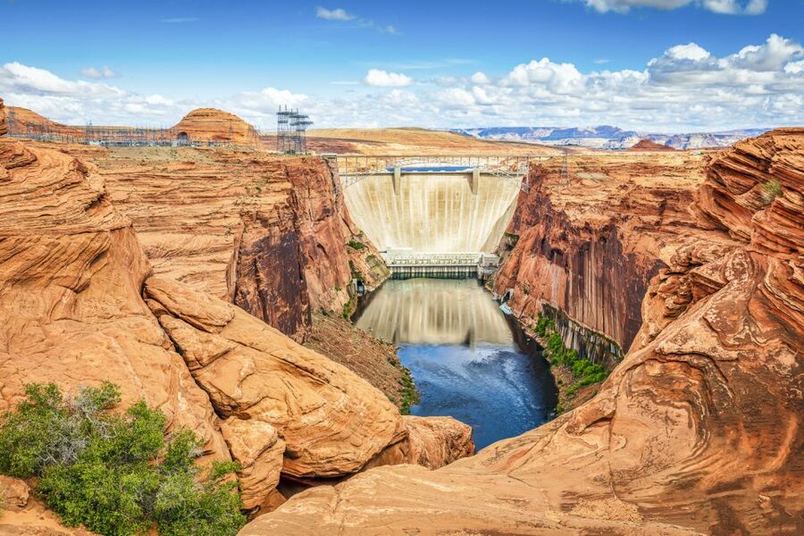 Las Vegas: Antelope Canyon & Horseshoe Bend Tour with Pickup - Glen Canyon Dam and the Colorado River: why the stop makes sense