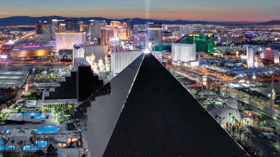Las Vegas: BODIES | The Exhibition at the Luxor - The lung section that makes smoking feel real