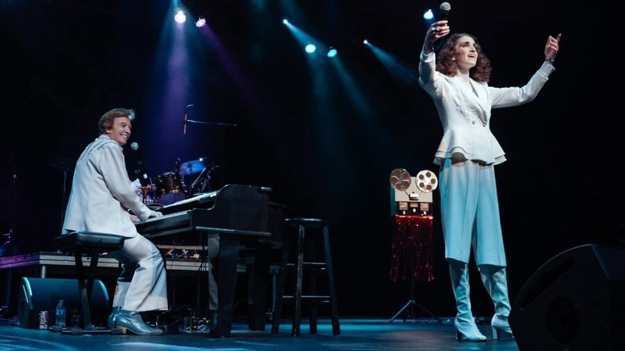 Las Vegas: Carpenters Legacy Show at Planet Hollywood Resort - Getting into the V Theater at Planet Hollywood without stress