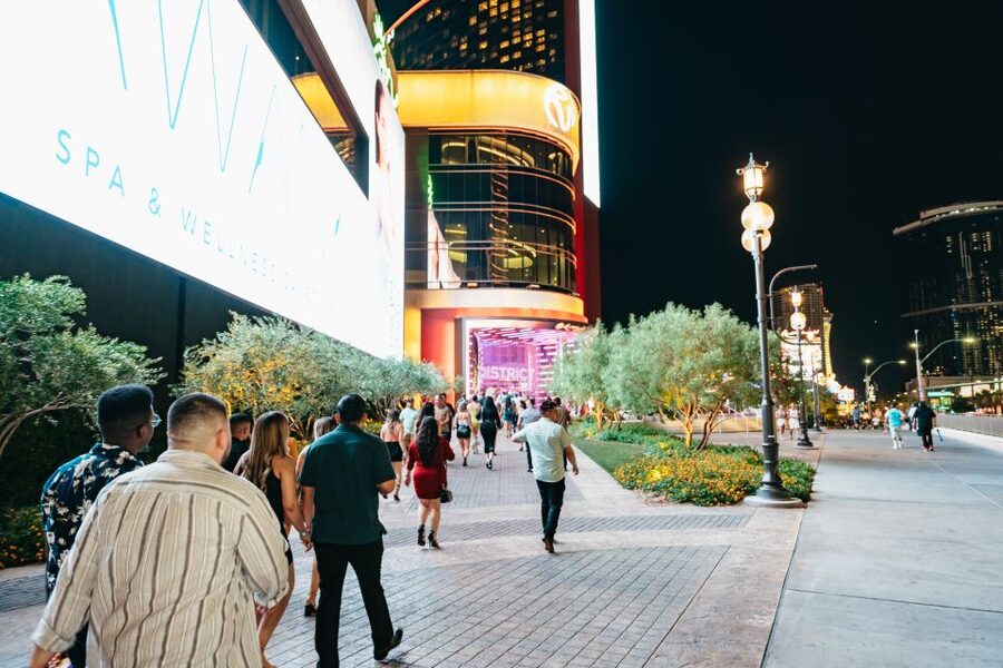 Las Vegas: Club Crawl and Party Bus with Free Drinks - Dress Code and Packing Rules That Protect Your Entry