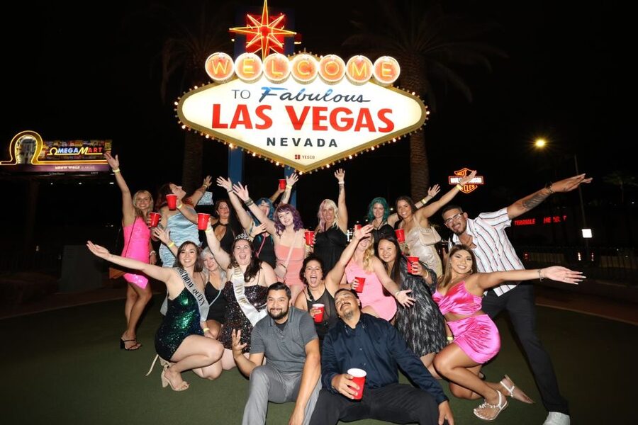 Las Vegas: Club Crawl by Party Bus w/ Free Drinks - The 4-Hour Game Plan: Hotel Stop, Party Bus Strip Tour, Then Two Clubs