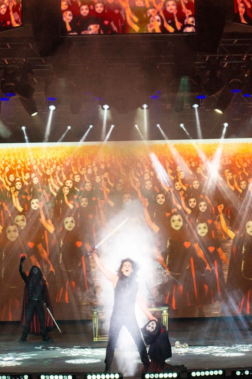 Las Vegas: Criss Angel MINDFREAK® Show at Planet Hollywood - The illusions: 50 plus moments designed to keep you guessing