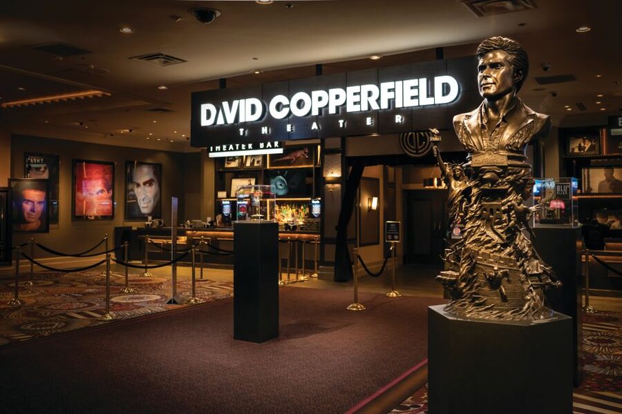 Las Vegas: David Copperfield at the MGM Grand - Who should book this David Copperfield show