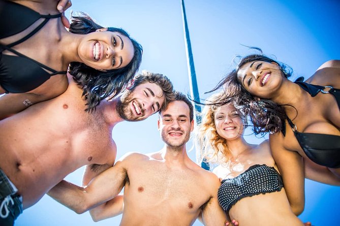 Las Vegas Day Club Crawl & Party Bus VIP Tour - The 11:30 am Start and 5-Hour Loop: How You’ll Spend Your Day