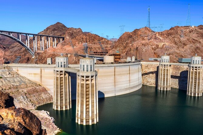 Las Vegas Day Tour – Hoover Dam, Seven Magic, Red Rock & Fremont - Small-Group Comfort, Timing, and Guide Help with Photos