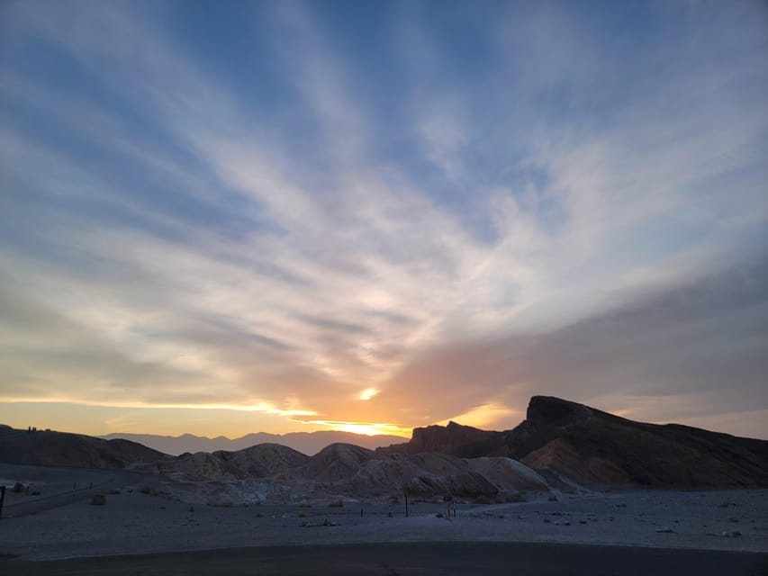 Las Vegas: Death Valley Sunset and Stargazing Day Tour - Zabriskie Point sunset: the payoff window