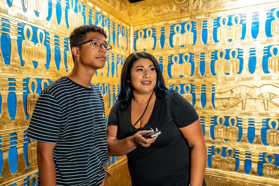 Las Vegas: Discovering King Tut’s Tomb Exhibit at the Luxor - Timing your visit: open daily, last admission at 7:00 pm