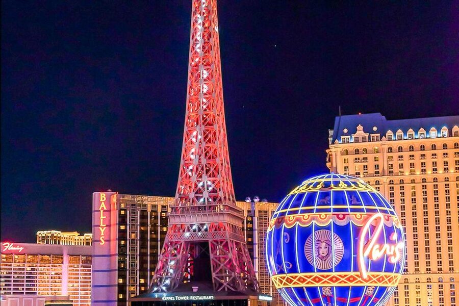Las Vegas: Eiffel Tower Viewing Deck Entrance Ticket - What the ticket experience feels like on arrival at Paris