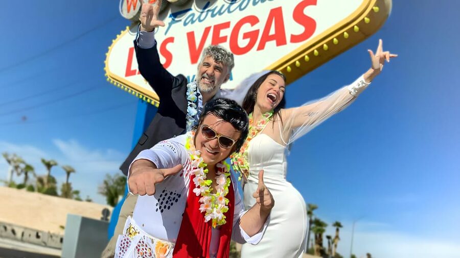 Las Vegas: Elvis Wedding with Las Vegas Sign Photos Included - Key things I’d circle before you go