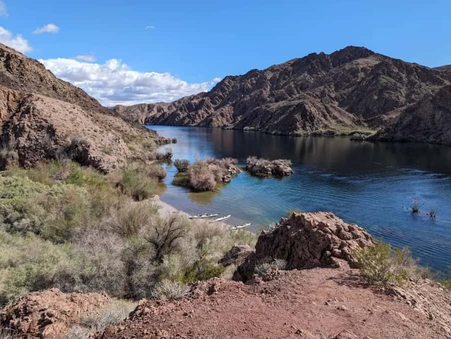 Las Vegas: Emerald Cave Kayak Tour with Photos - Guides, group size, and the kind of trip you get