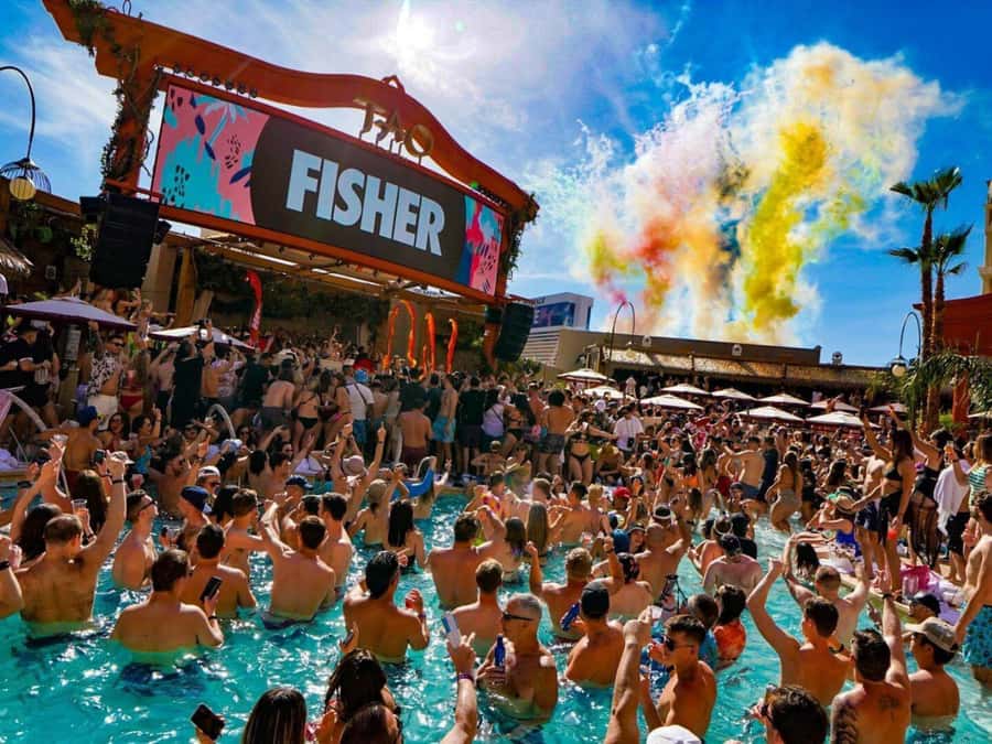 Las Vegas: Famous Pool Party Tour with Party Bus & Drinks - Rules that can derail your day (and how to stay in the clear)