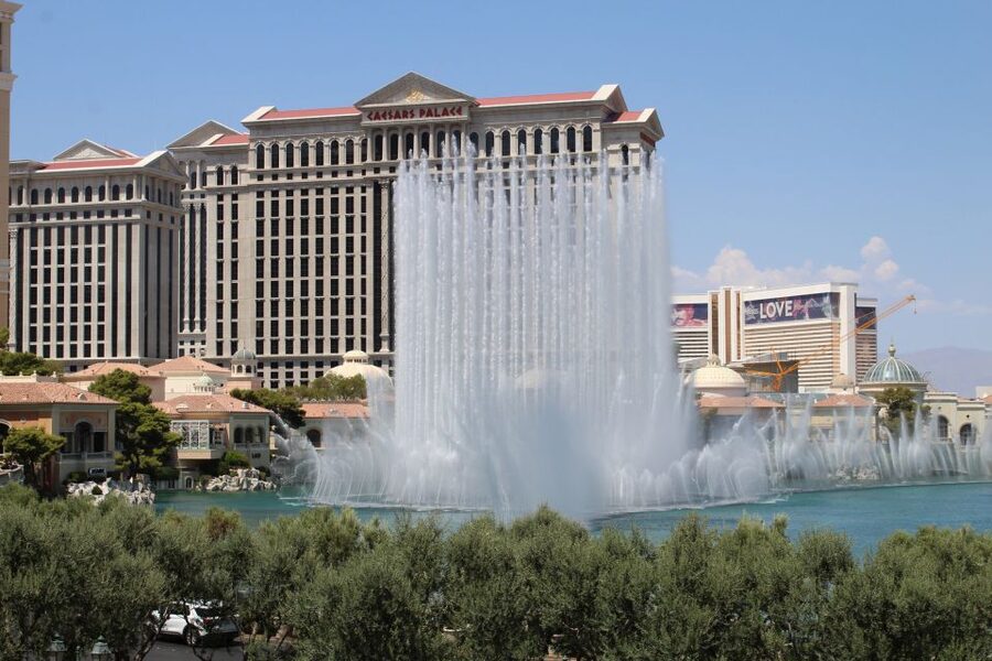 Las Vegas: Foodie Walking Tour on The Strip with Tastings - Crystals and ARIA: an elegant indoor link plus 30 minutes of guided sightseeing