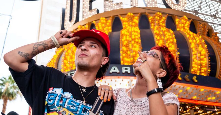 Las Vegas: Fremont Street Experience & Downtown Walking Tour - Fremont Street Experience: Viva Vision, the 1,500 foot light show