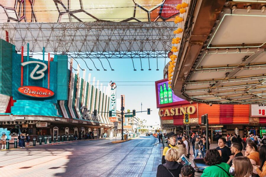 Las Vegas: Fremont Street Walking Tour - Wireless headsets and a guide that uses photos