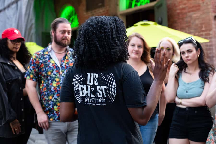 Las Vegas: Gangsters, Glitz, and Gore Ghost Tour - Why a ghost tour works on the Strip