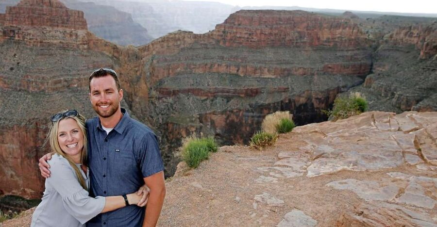 Las Vegas: Grand Canyon Flight with Optional Skywalk Entry - The aerial show: Hoover Dam, Lake Mead, and the Colorado River