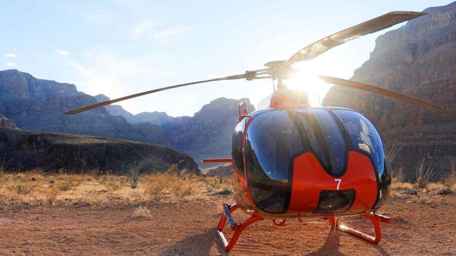 Las Vegas: Grand Canyon Helicopter Landing Tour - Seats, group size, and who will enjoy the ride most