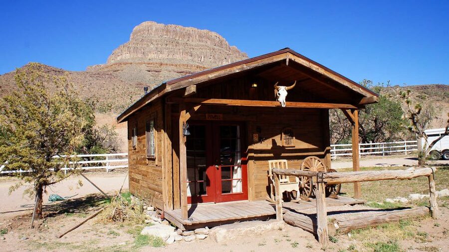 Las Vegas: Grand Canyon Ranch Tour with Horseback/Wagon Ride - Joshua Trees and the old Mormon Trail vibe