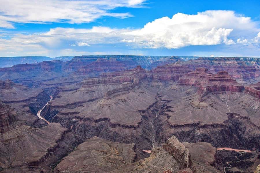 Las Vegas: Grand Canyon West Bus Tour with Guided Walk - Hoover Dam and the dinner pause on the way back
