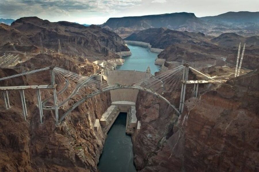 Las Vegas: Grand Canyon West Helicopter Experience - The return flight over the Las Vegas Strip and Downtown