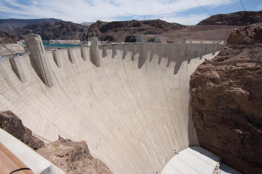 Las Vegas: Grand Canyon West Rim Tour with Helicopter Flight - Helicopter Flight Down to the Canyon Floor