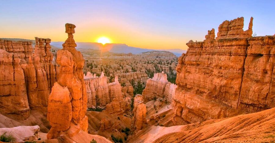 Las Vegas: Grand Canyon, Zion and Monument Valley 3-Day Tour - Zion National Park: Emerald Pools to Weeping Rock
