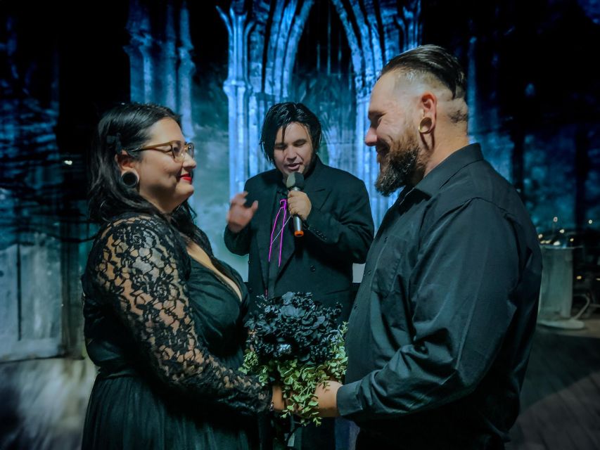 Las Vegas: Haunted House Wedding Ceremony + Photography - Key Things That Make This Haunted House Wedding Chapel Worth It