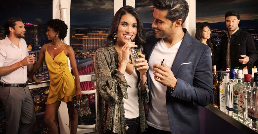 Las Vegas: High Roller Entry Ticket with In-Cabin Open Bar - Inside the Open Bar Cabin, What the Bartender Actually Does