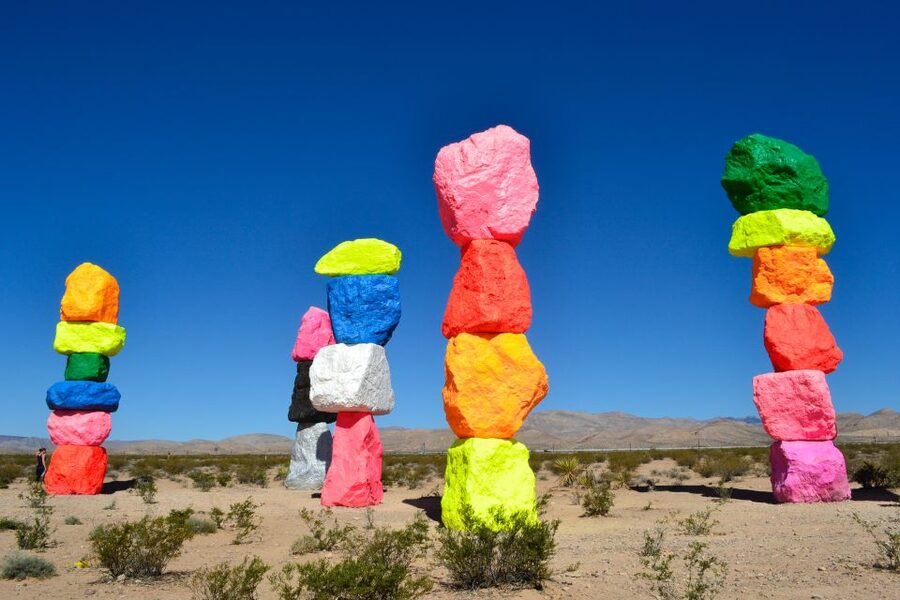 Las Vegas: Hoover Dam and Seven Magic Mountains Tour - Getting to Hoover Dam fast, with a small-group van that stays comfortable