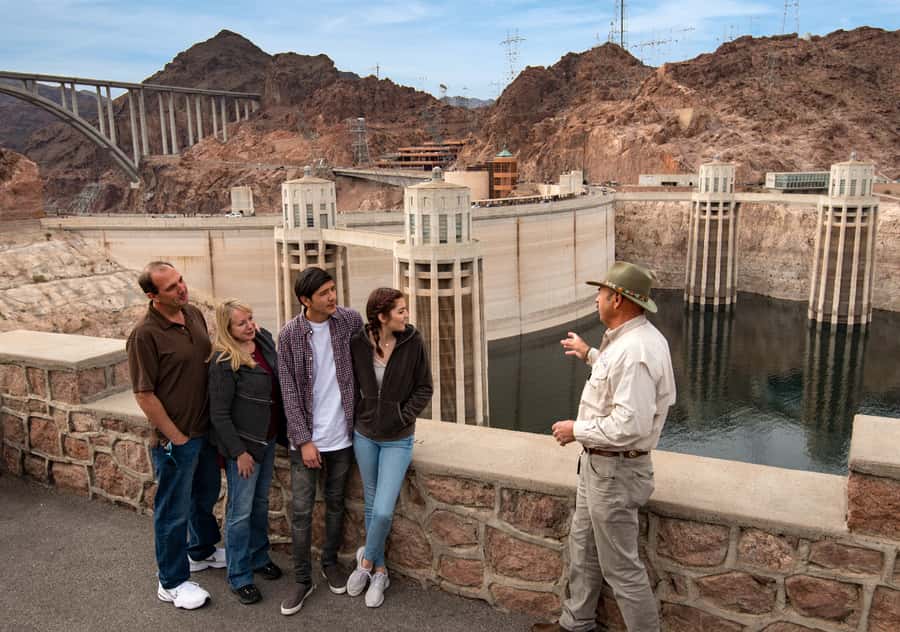 Las Vegas: Hoover Dam Tour and Rafting Adventure - Boulder City photo stop: a quick reset before the river