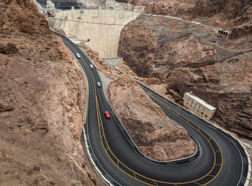 Las Vegas: Hoover Dam Tour with American-Style Hot Breakfast - Guides make the difference, especially on a half-day schedule
