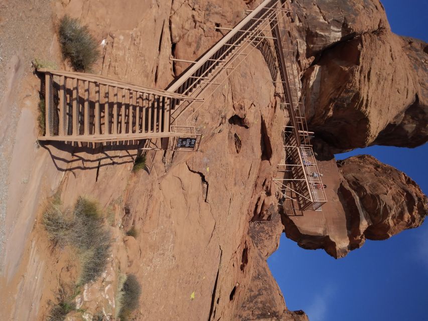 Las Vegas: Hoover Dam & Valley of Fire Day Trip with Brunch - A one-day story of water, stone, and people