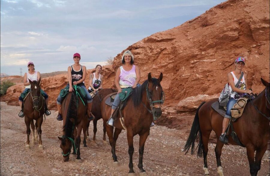 Las Vegas: Horseback Riding with Breakfast - Leaving the Las Vegas Strip Behind: The Nevada Desert Ride in Real Time