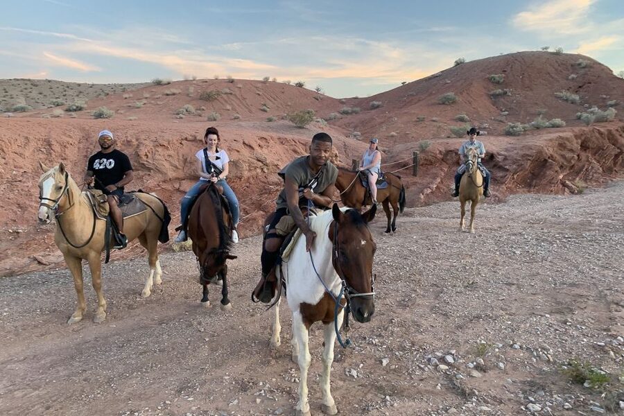 Las Vegas: Horseback Riding with Breakfast - Helmets, Stairs, and Desert Prep: What to Bring for a Smooth Ride