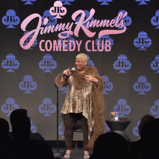 Las Vegas: Jimmy Kimmel's Comedy Club - What happens once you’re inside: Close-up stand-up energy