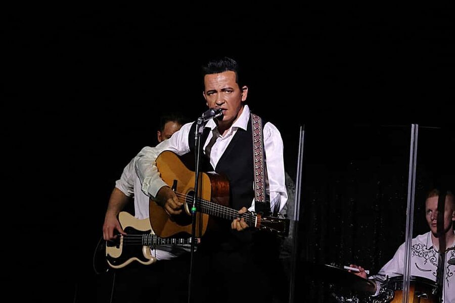 Las Vegas: Johnny Cash Tribute Show - The 70-Minute Set: From Folsom Prison Blues to Hurt