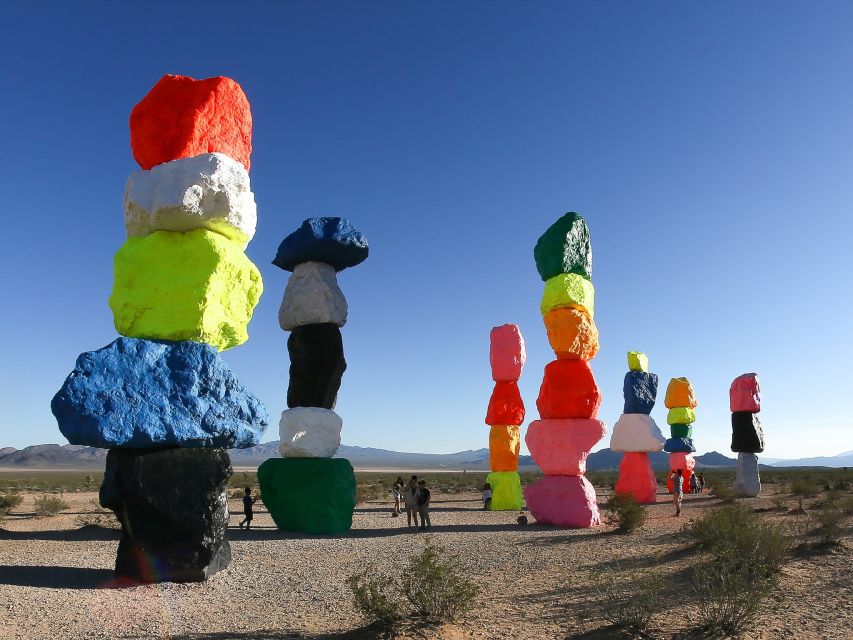 Las Vegas: Las Vegas Sign + 7 Magic Mountains + Photoshoot - Getting Picked Up on the Strip or Downtown