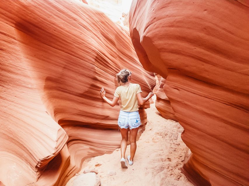 Las Vegas: Lower Antelope Canyon & Horseshoe Bend w/ Lunch - Transport, small-group comfort, and what the included extras really mean