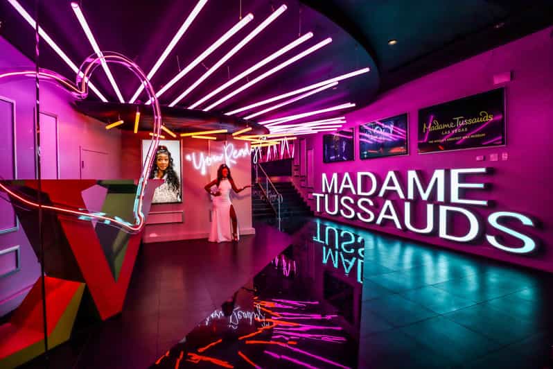 Las Vegas: Madame Tussauds and Princess Diana Combo Ticket - The Venetian gondola cruise with your combo ticket