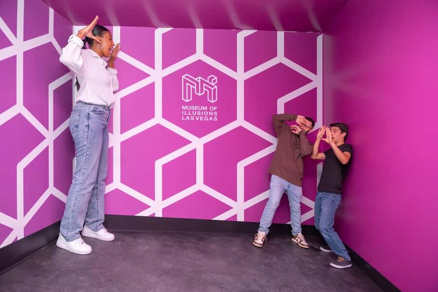 Las Vegas: Museum of Illusions Entry Ticket - Should you book the Museum of Illusions entry ticket?