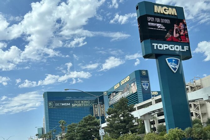 Las Vegas Neon and Secrets: Self-Guided Audio Tour - Downtown Container Park and Fremont Street: when Vegas changes neighborhoods