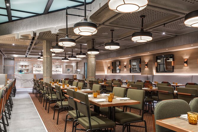 Las Vegas Night Flight with Dinner at Matteo Ristorante - Matteo Ristorante Dinner and a Night Flight, in One Ticket