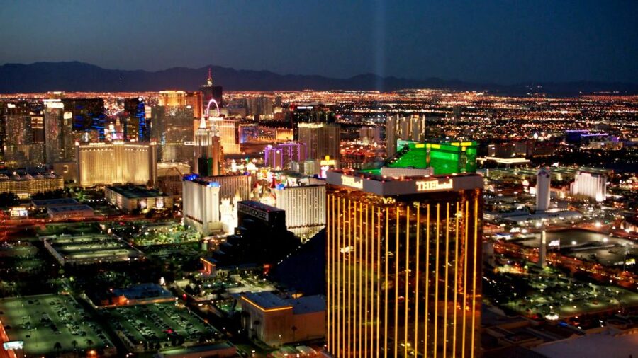 Las Vegas: Night Helicopter Flight over Las Vegas Strip - Getting to the terminal: hotel pickup can be easy, or you can drive yourself