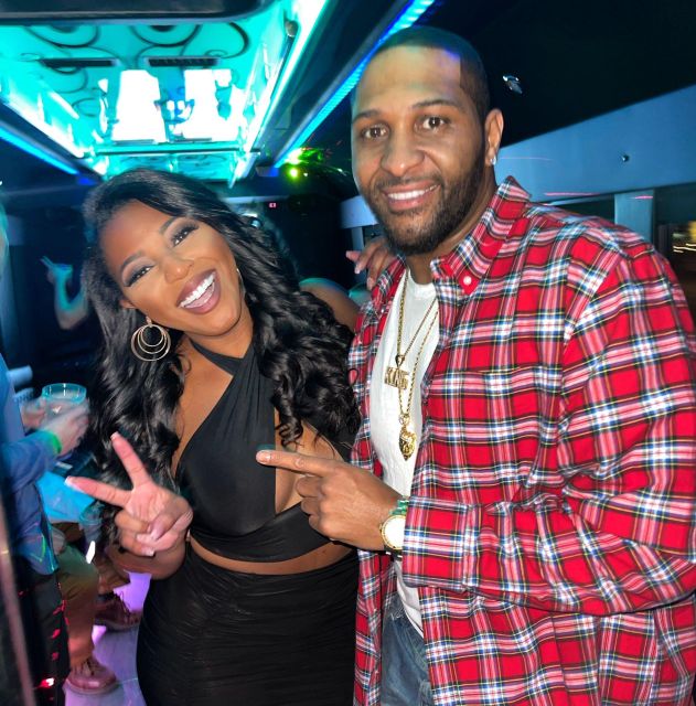 Las Vegas: Nightclub and Bar Crawl with Party Bus and Drinks - What each stop feels like: mingling, music, and quick transitions