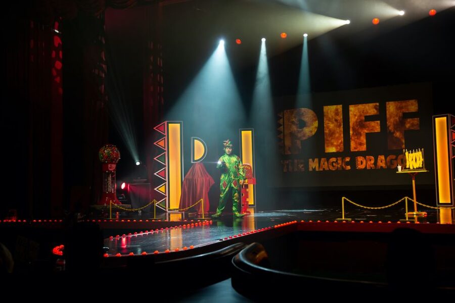 Las Vegas: Piff the Magic Dragon Show at the Flamingo - The holiday twist: Piff’s Piffmas Pifftacular (Dec 20 to 30, 2025)