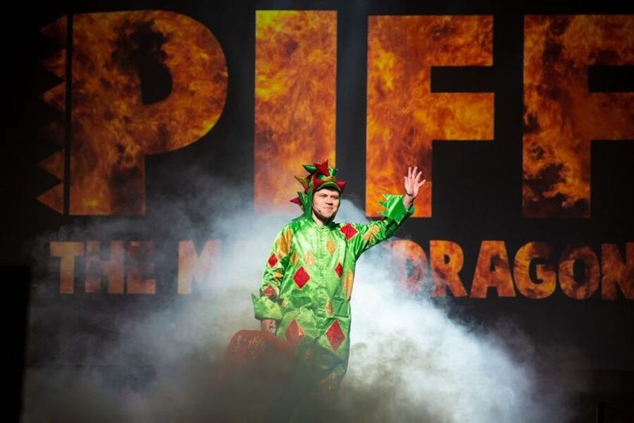 Las Vegas: Piff the Magic Dragon Show at the Flamingo - What the show feels like, from first moment to finale