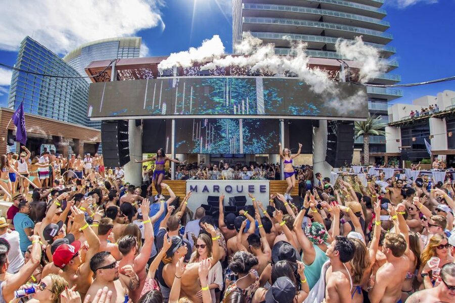 Las Vegas: Pool Party Crawl by Party Bus - Is This a Good Fit for Your Las Vegas Day?