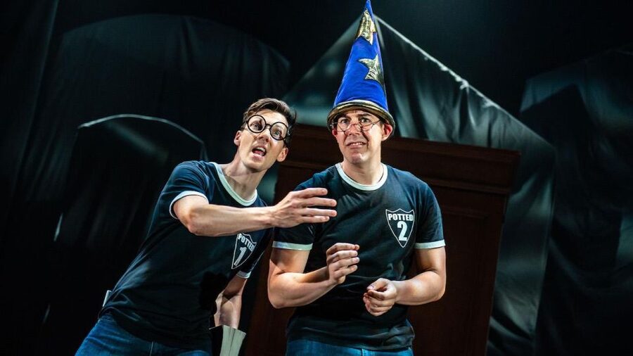 Las Vegas: Potted Potter - The Unauthorized Harry Experience - Potted Potter in Las Vegas: A Show Built to Beat the Clock