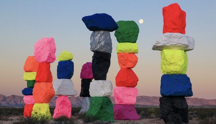 Las Vegas: Private 7 Magic Mountains and Vegas Sign Car Trip - Seven Magic Mountains: Color in the Ivanpah Valley