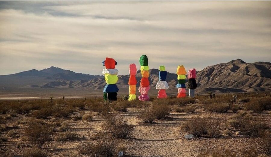 Las Vegas: Private 7 Magic Mountains and Vegas Sign Car Trip - Welcome to Fabulous Las Vegas: The sign stop you plan for